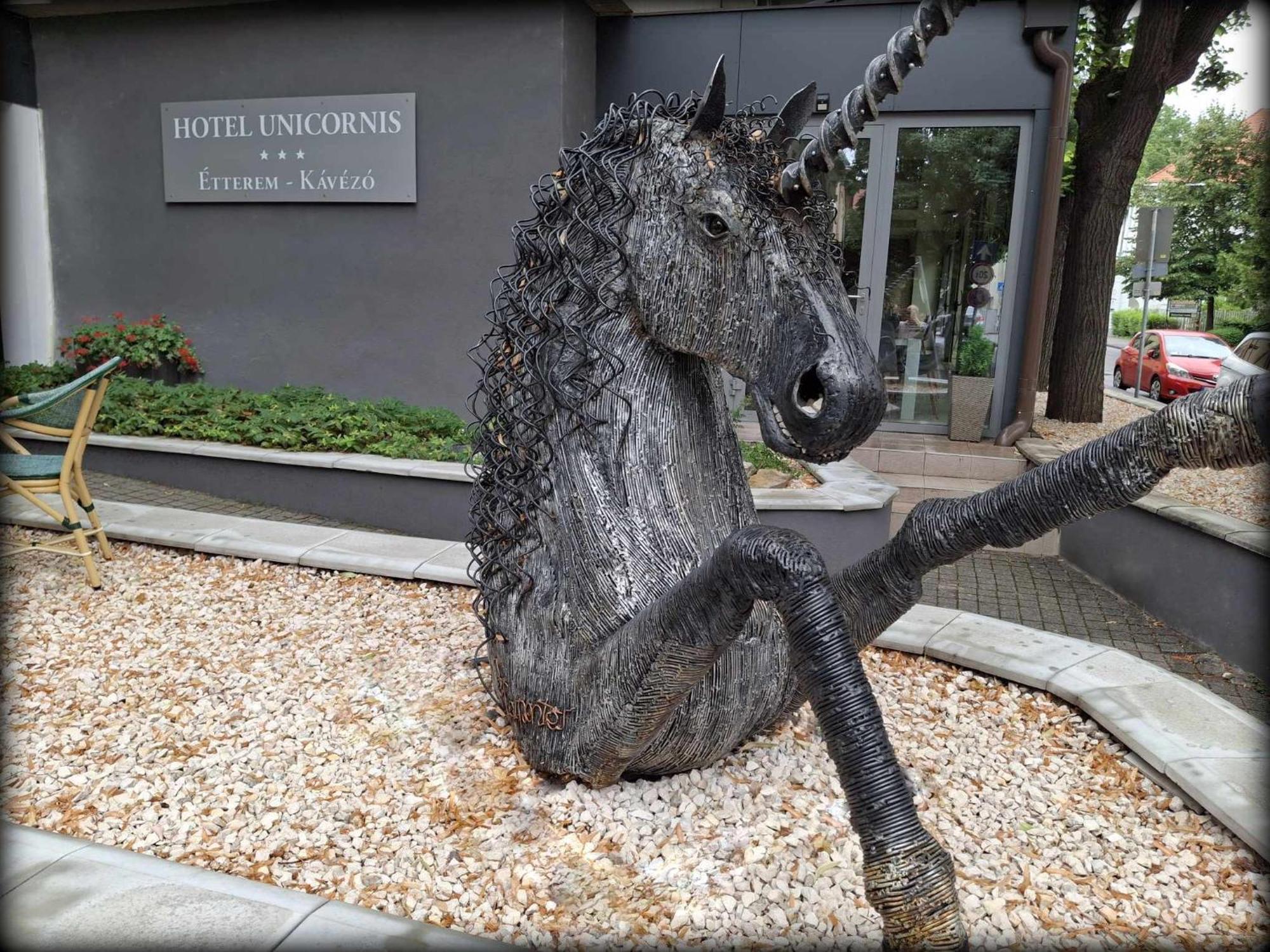 Hotel Unicornis Eger Eksteriør bilde