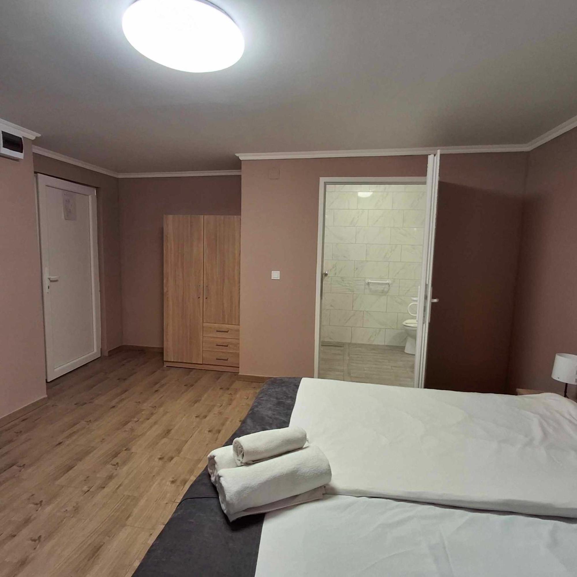 Hotel Unicornis Eger Eksteriør bilde