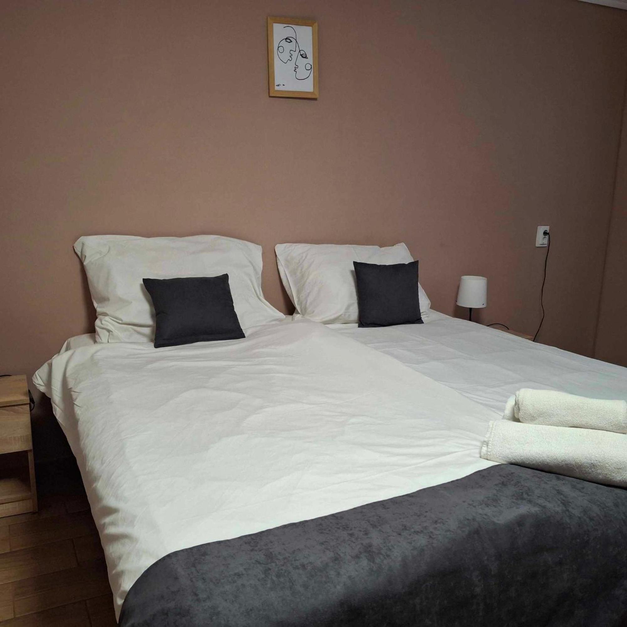 Hotel Unicornis Eger Eksteriør bilde