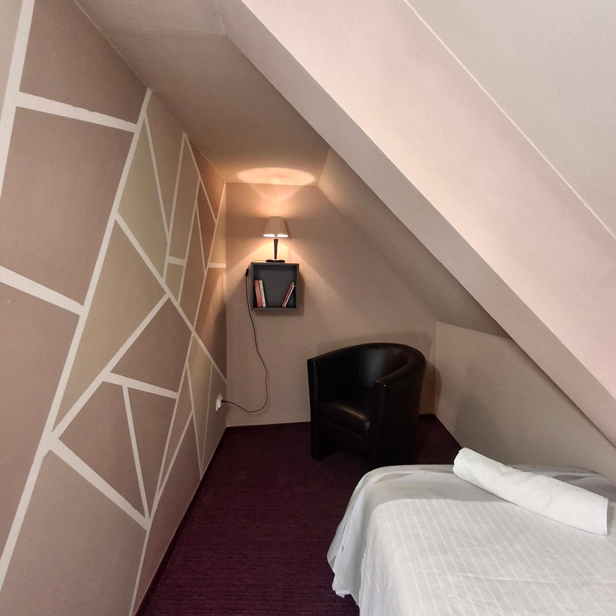 Hotel Unicornis Eger Eksteriør bilde