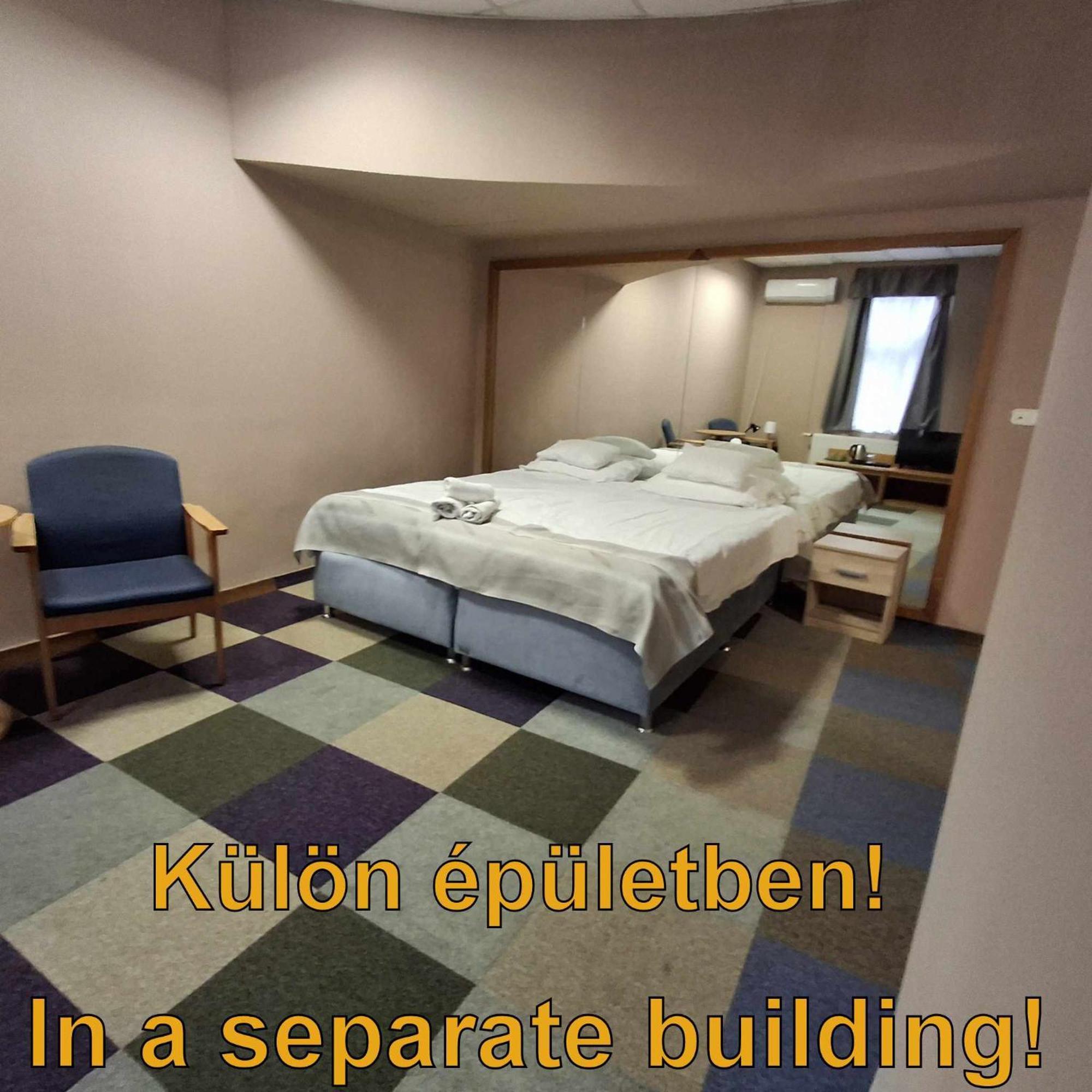 Hotel Unicornis Eger Eksteriør bilde