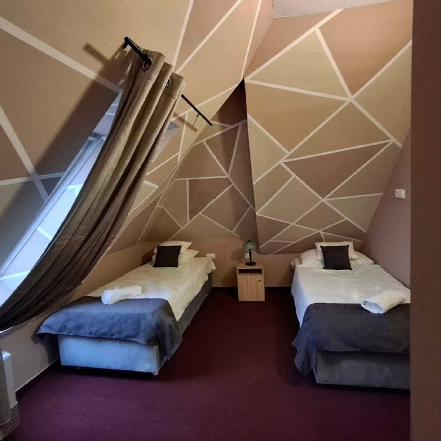 Hotel Unicornis Eger Eksteriør bilde